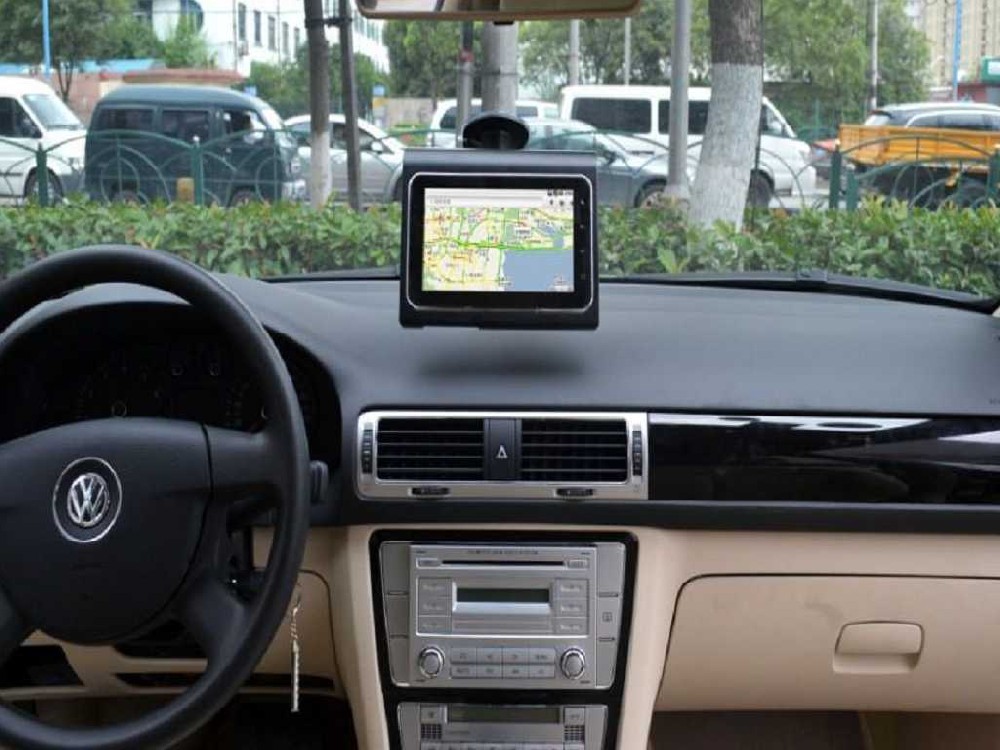 20120807083301822车载导航娱乐系统